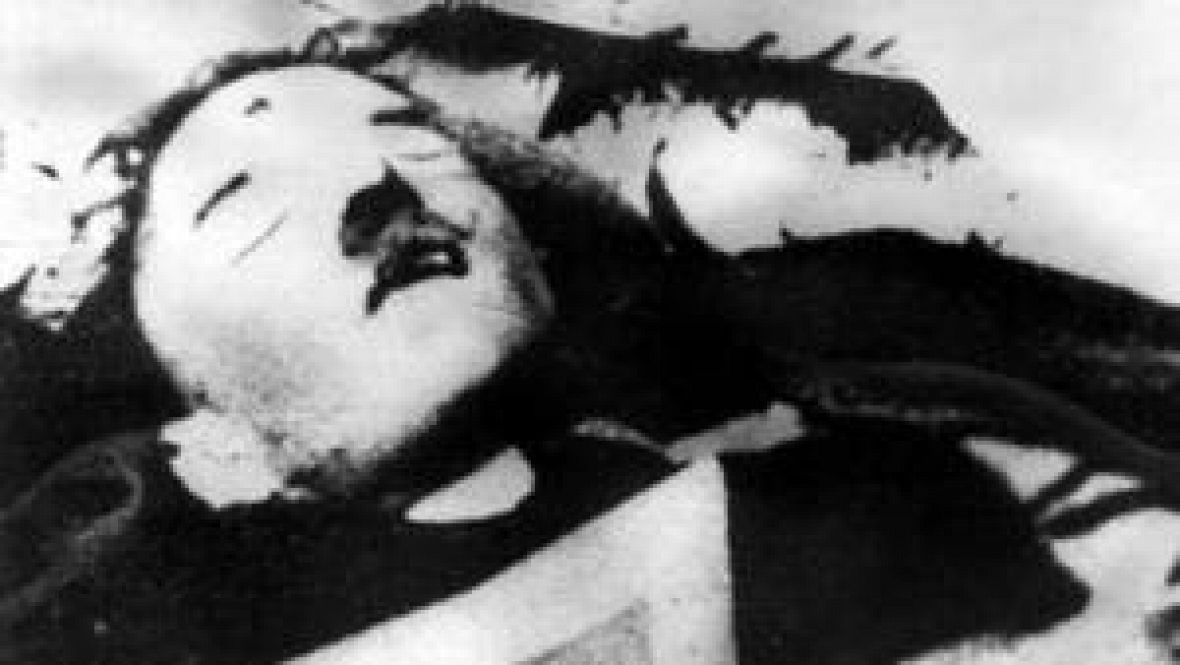 Primera Página Hitler Muerto 130715 Rtvees 9912