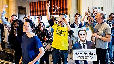 Votantes de Macron en Suiza celebran la victori del candidato de En Marcha!