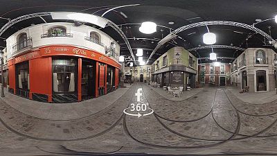 Descubre cmo es el decorado de la calle Acacias 38 con una visita virtual en 360