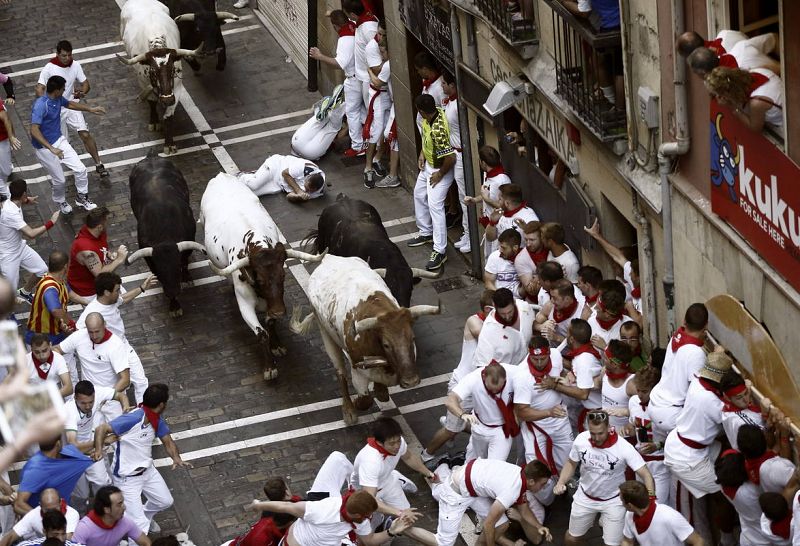 El primer encierro de San Fermín 2015 ha dejado un herido por ata de toro