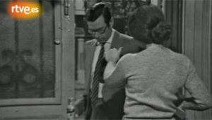 Fotograma de La ta de Ambrosio - Captulo 9 - La seduccin