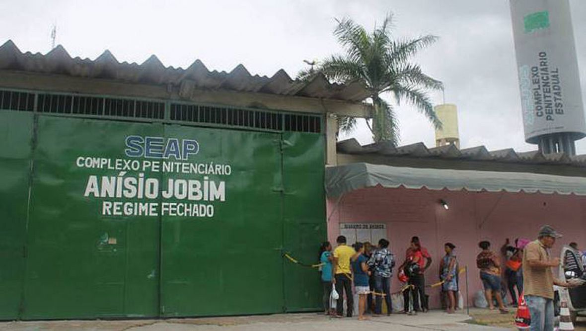  Motín en el Complejo Penitenciario Anísio Jobim en Manaos, en el norte de Brasil. 