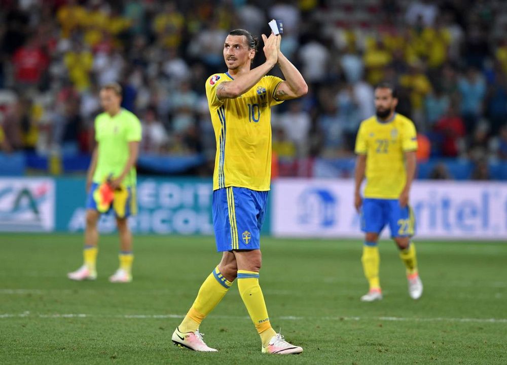 Zlatan Ibrahimovic se despide de la Eurocopa y de la selección sueca tras caer ante Bélgica.