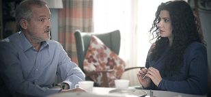 "DE TODO SE SALE Y MÁS USTED, QUE ES TAN JOVEN Y ATRACTIVA" "DE TODO SE SALE Y MÁS USTED, QUE ES TAN JOVEN Y ATRACTIVA"