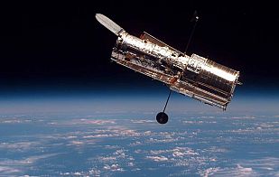 El telescopio espacial Hubble en órbita libre El telescopio espacial Hubble en órbita libre