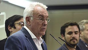 IU mantiene concejales pese a hundirse en Madrid IU mantiene concejales pese a hundirse en Madrid