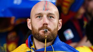 Fuerte pitada al himno español Fuerte pitada al himno español