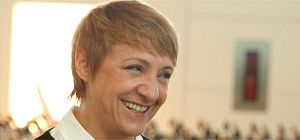 La 1 prepara 'Ellas', un homenaje a las mujeres pioneras conducido por Blanca Portillo La 1 prepara 'Ellas', un homenaje a las mujeres pioneras conducido por Blanca Portillo