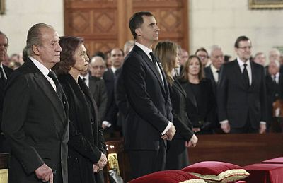 Los reyes y los príncipes de Asturias, en el funeral del expresidente Adolfo Suárez.