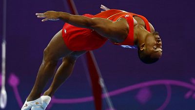 Ray Zapata se lleva el oro en la final de suelo