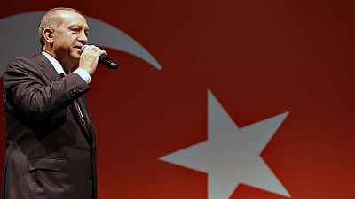 El presidente turco, Recep Tayyip Erdogan, en una alocución pública en Estambul tras el golpe militar El presidente turco, Recep Tayyip Erdogan, en una alocución pública en Estambul tras el golpe militar