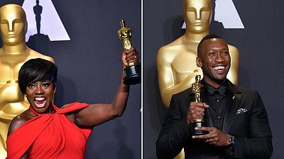 Viola Davis (izquierda), Oscar a mejor actriz de reparto y Mahershala Ali (derecha), a mejor actor de reparto Viola Davis (izquierda), Oscar a mejor actriz de reparto y Mahershala Ali (derecha), a mejor actor de reparto
