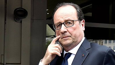 El presidente saliente de Francia François Hollande despues de votar El presidente saliente de Francia François Hollande despues de votar