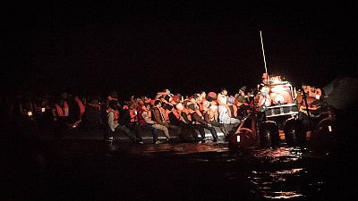 SOS: Navidades al rescate - A bordo de un ataúd flotante