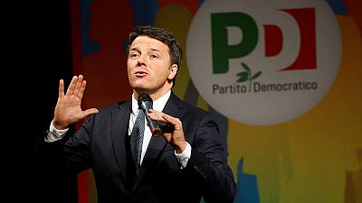 Matteo Renzi, en un mitin del Partido Democrático en Nápoles