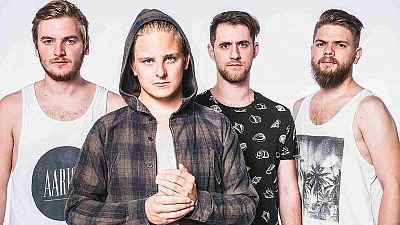 Hungría: AWS canta "Viszlát nyár" Hungría: AWS canta "Viszlát nyár"