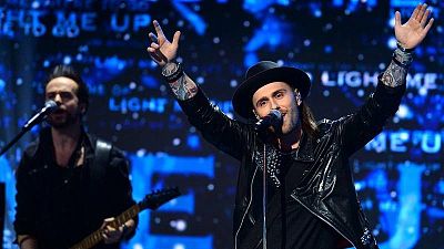 Polonia: Gromee y Lukas Meijer interpretan "Light me up" Polonia: Gromee y Lukas Meijer interpretan "Light me up"