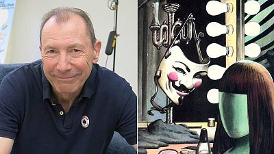 David Lloyd en el Salón del Cómic de Barcelona y la famosa máscara de V David Lloyd en el Salón del Cómic de Barcelona y la famosa máscara de V