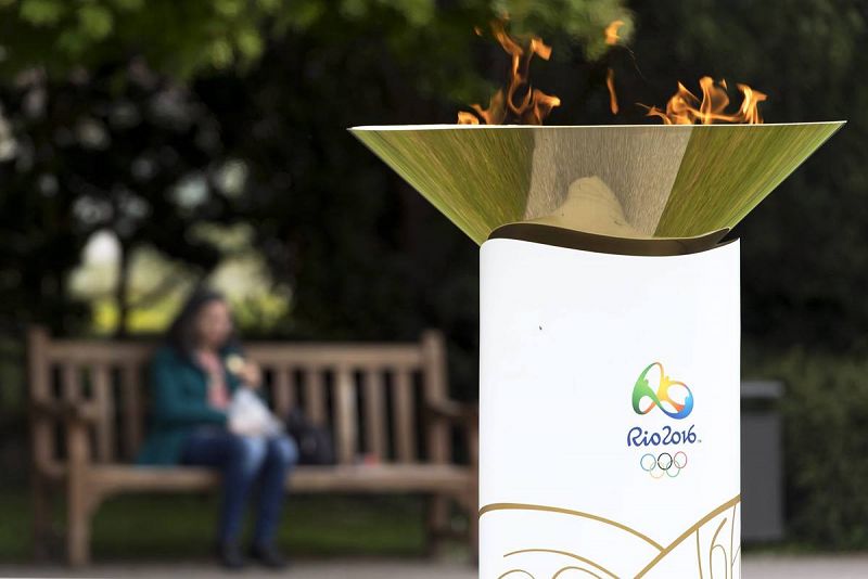 La llama olímpica ha estado visible para el público durante cuatro días antes de su viaje a Brasil.