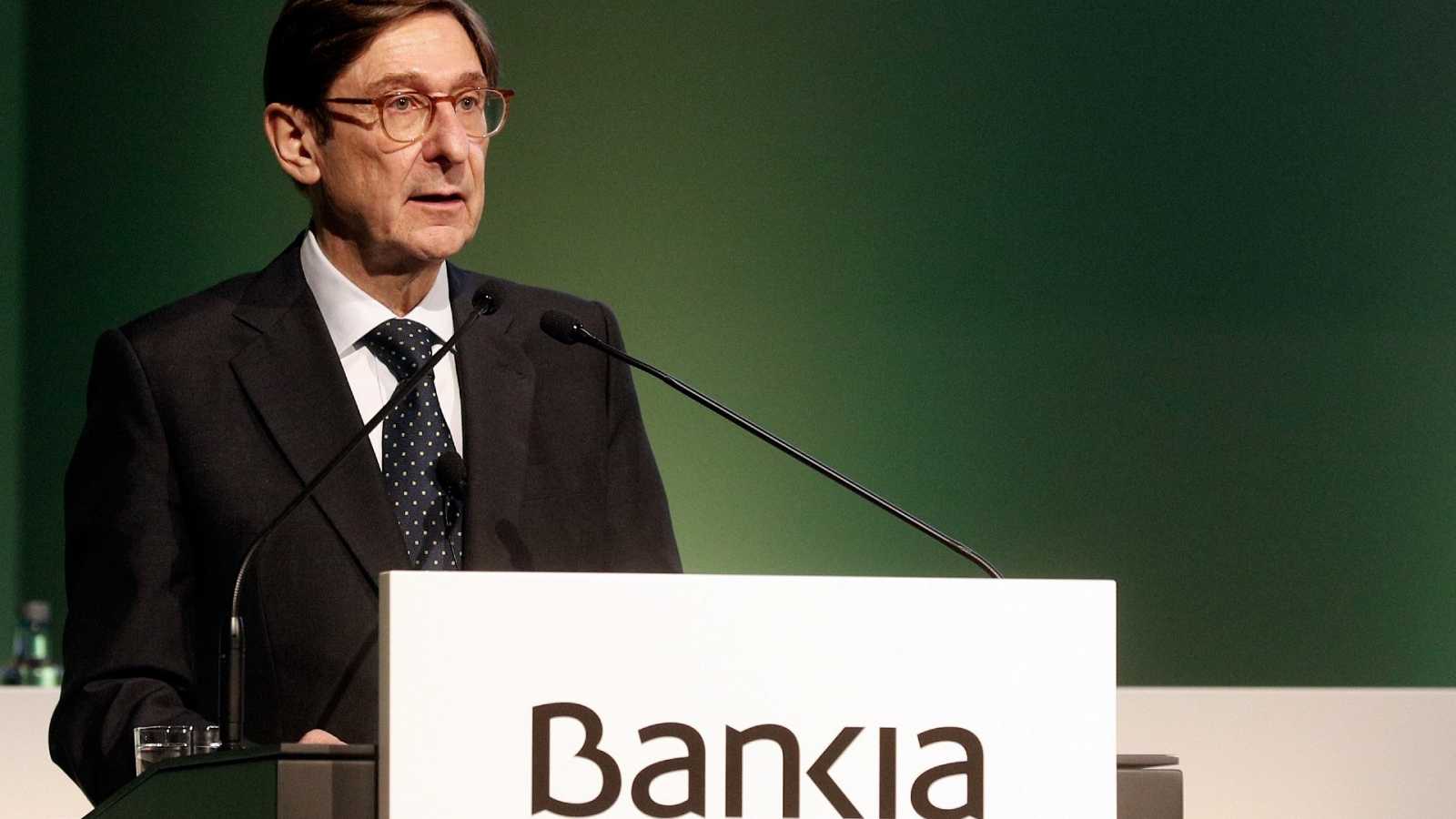Ir al Video Los accionistas de Bankia dan luz verde a su fusión con Caixabank para crear el mayor banco de España