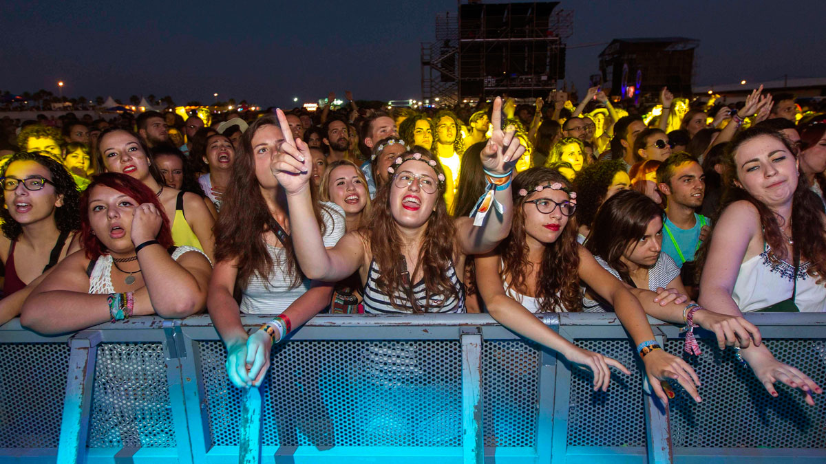 Arenal Sound Cierra Seis D As De Playa Y M Sica Pasados Por Agua