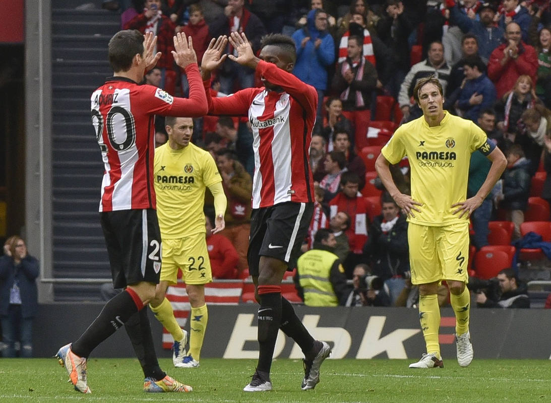 El Athletic celebra el gol del empate, de Aduriz, frente al Villarreal.
