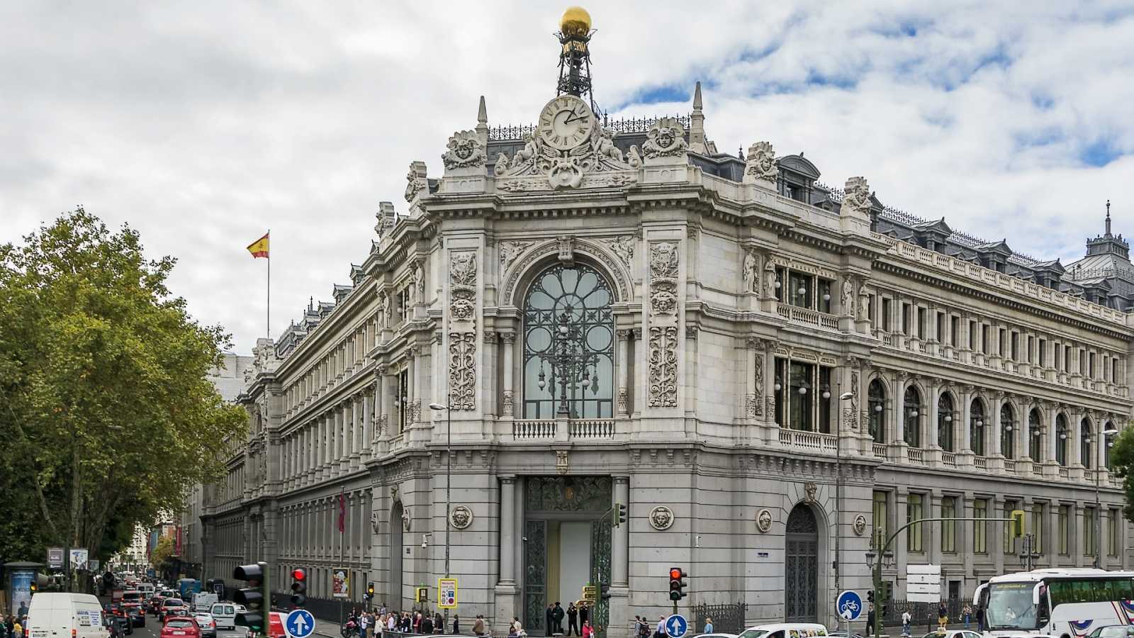 Ir al Video El Banco de España recorta en casi dos puntos el crecimiento español para este año hasta el 4,5%