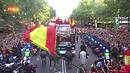 Ir al Video La celebración de España, a vista de 'bus'