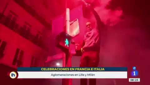 Ir al Video Celebraciones desbordadas y sin distancias en las fiestas por los títulos de Liga de Inter y Lille
