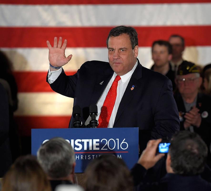 Chris Christie abandona la lucha por ser el candidato republicano