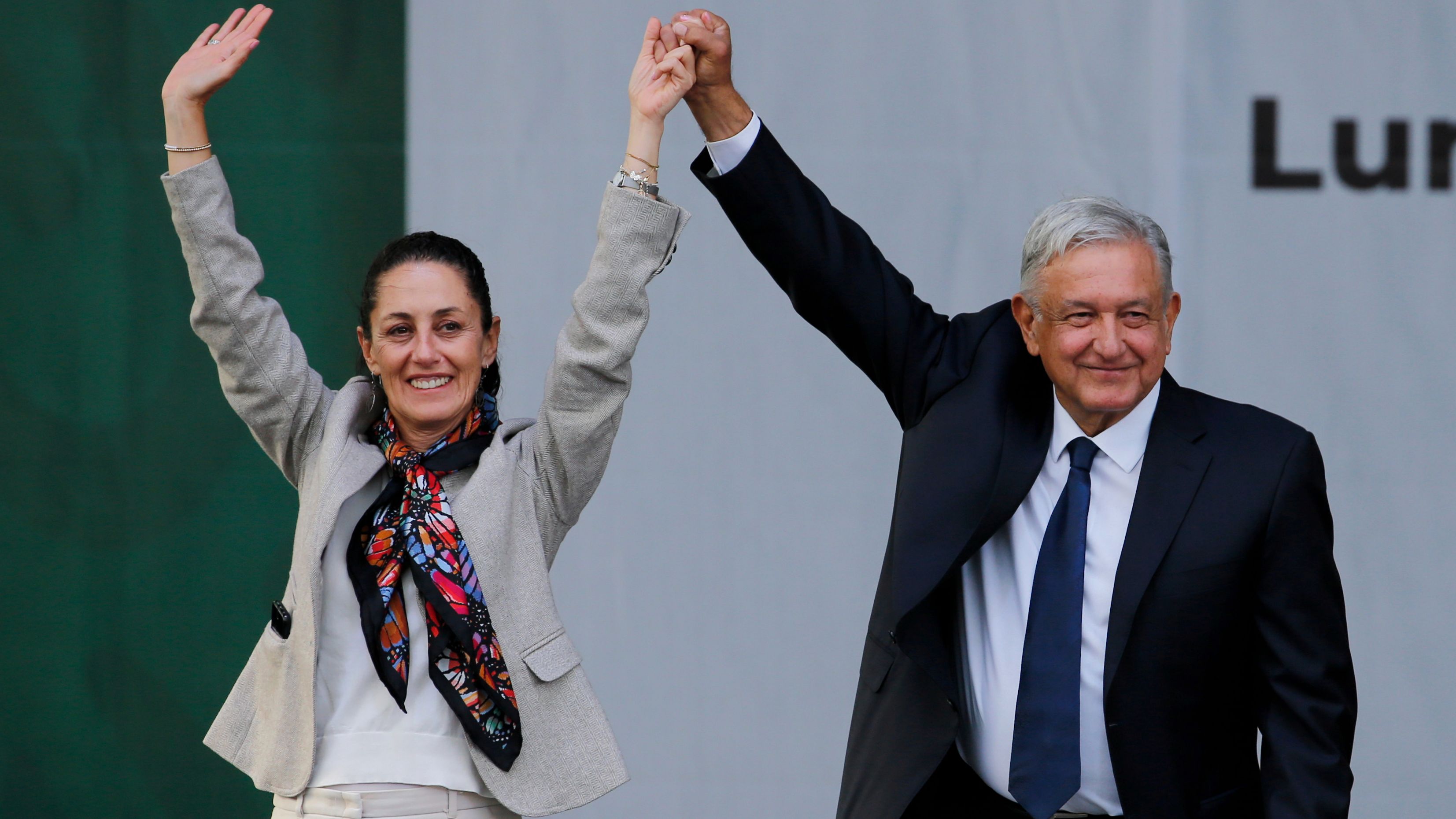 Claudia Sheinbaum Se Queda A Dos Esca Os De La Mayor A Constitucional