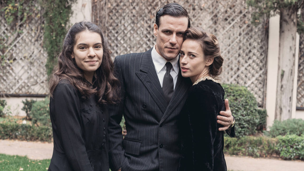 Claudia Traisac es Elena, la hija de los Montejano, en 'La sonata del Silencio'