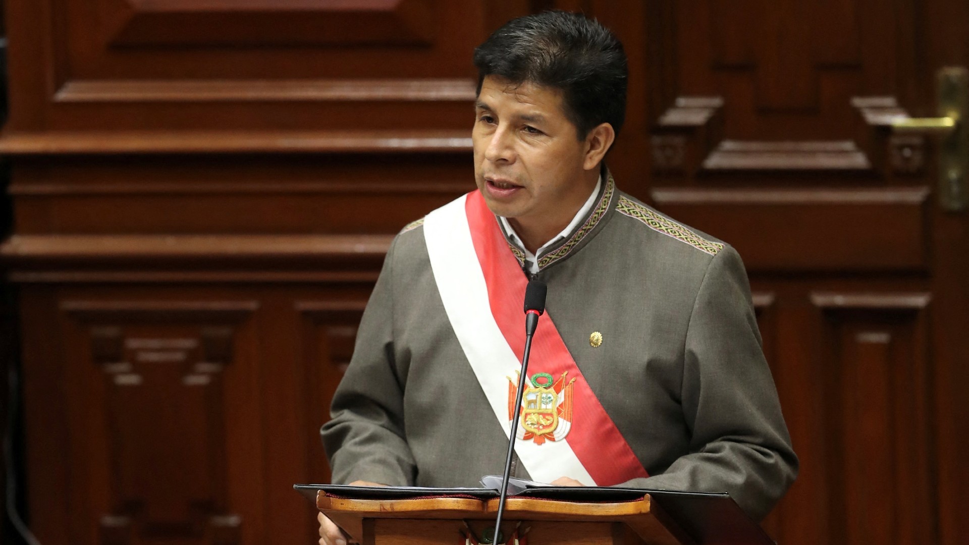 Ir al Video El Congreso de Perú rechaza la moción de destitución contra Pedro Castillo