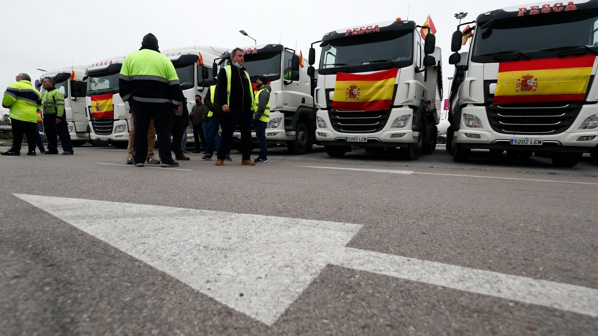 Ir al Video Los convocantes del paro de transportistas siguen protestando por tercera semana