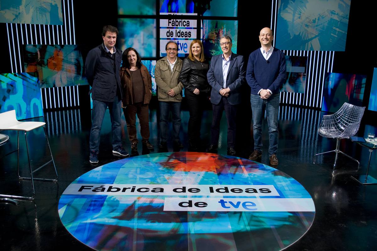 Equipo de 'Fábrica de Ideas': Daniel Manzano, Eva Montejano, Raúl de Andrés, Margarita G. de la Calle, Jesús Soria, y Alejandro Vesga