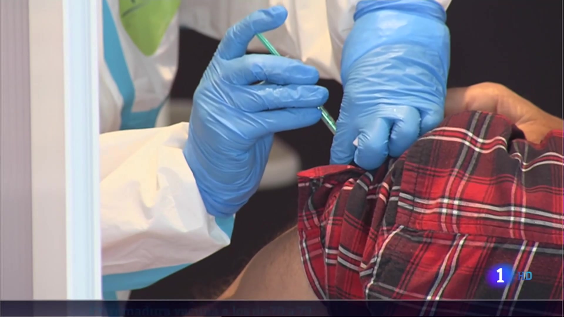 Ir al Video&nbsp;Extremadura vacuna a las personas de 70 a 79 a&ntilde;os