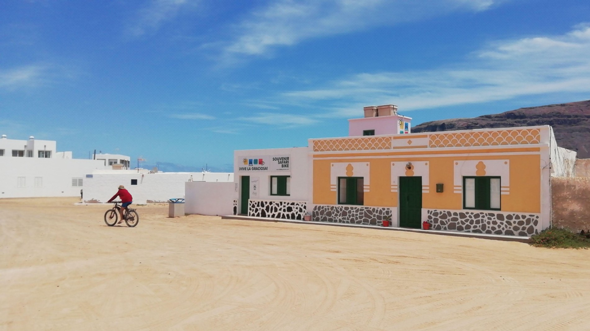 Ir al Video Formentera, La Gomera, El Hierro y La Graciosa empiezan la Fase 1 de la desescalada