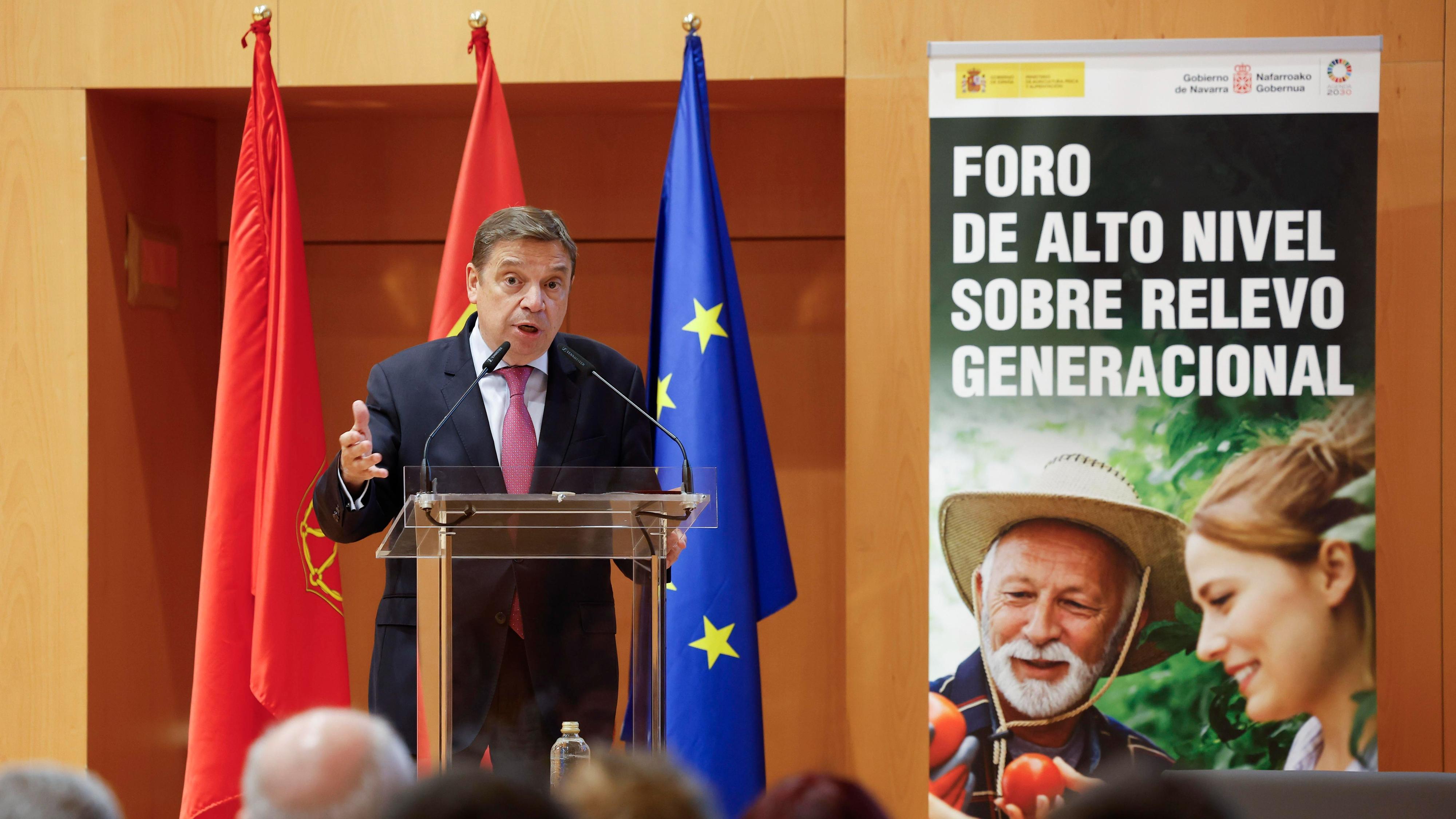 Gobierno Y Cc Aa Fomentar N El Relevo Generacional En El Campo