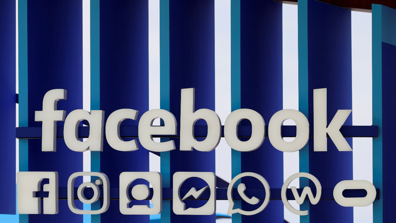 Ir al Video El Gobierno de Estados Unidos pretende ahora que Facebook venda Instagram y Whatsapp