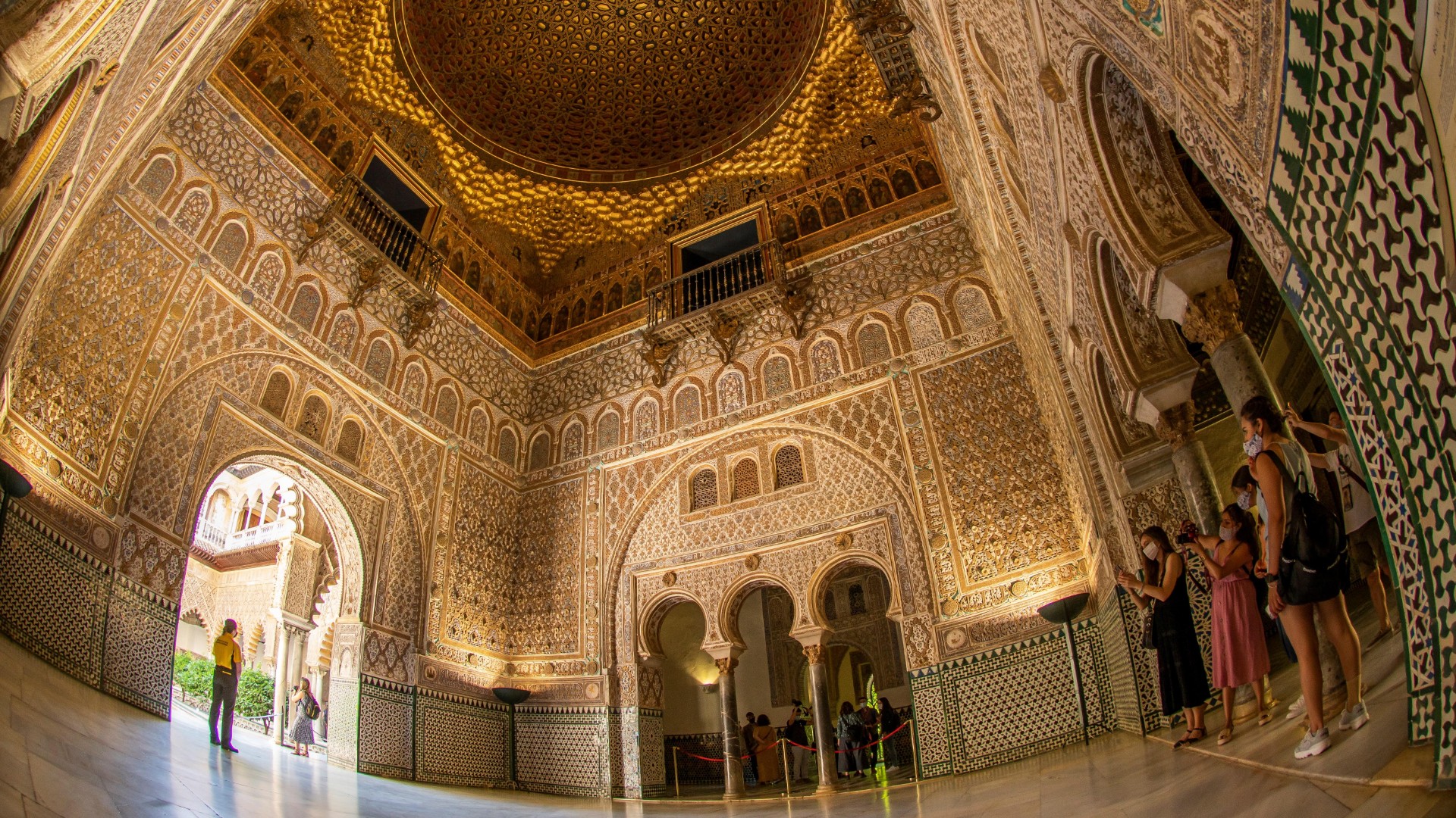 Ir al Video&nbsp;El Gobierno pone en marcha un plan de impulso al turismo dotado con m&aacute;s de 4.250 millones de euros