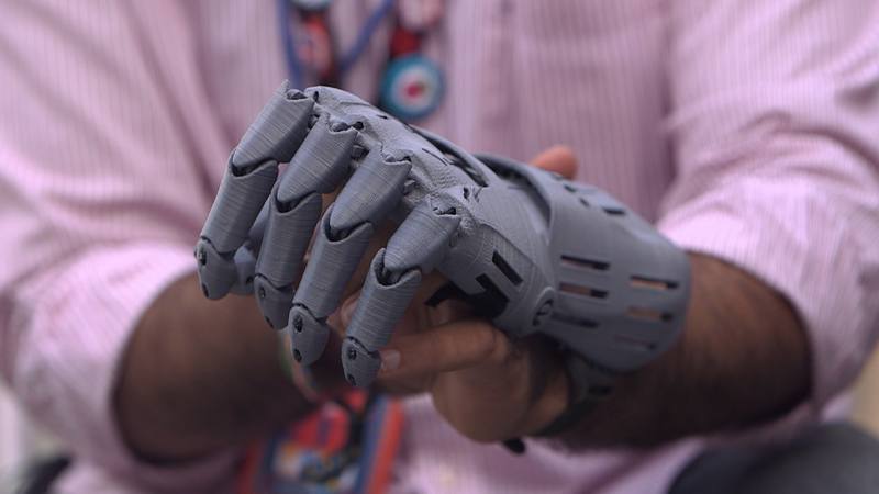 HACKERS prótesis impresa en 3D