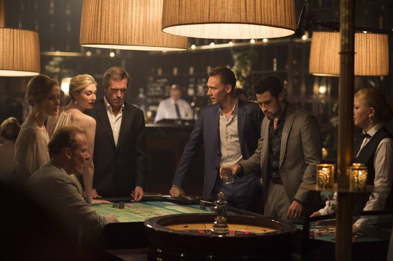 Imagen de la serie El infiltrado protagonizada por Hugh Laurie