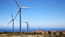 Ir al Video La isla de El Hierro abastece su demanda eléctrica durante 121 minutos únicamente de fuentes renovables