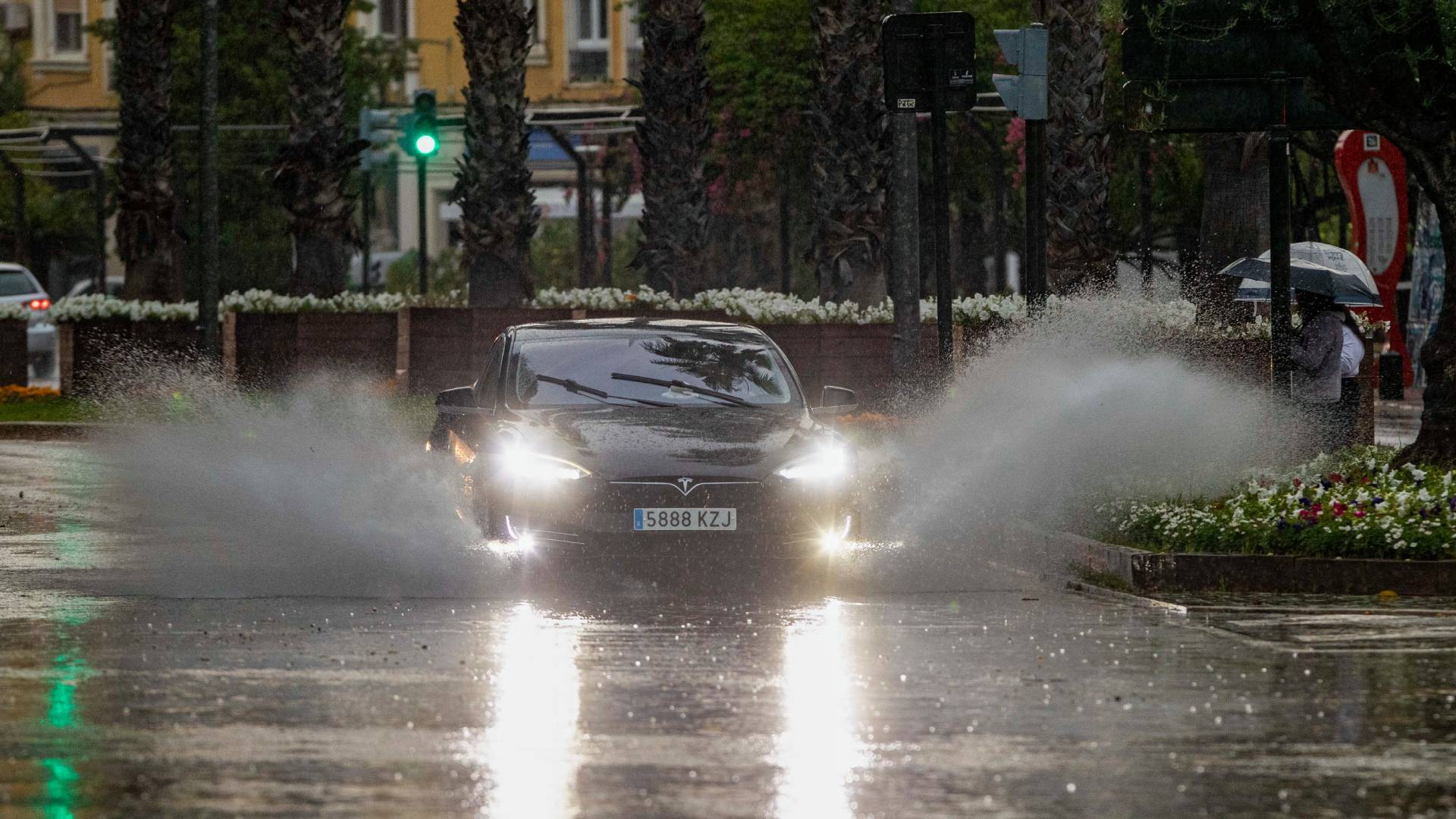 Lluvias De Hasta 20 Litros Ponen En Alerta A Trece Comunidades