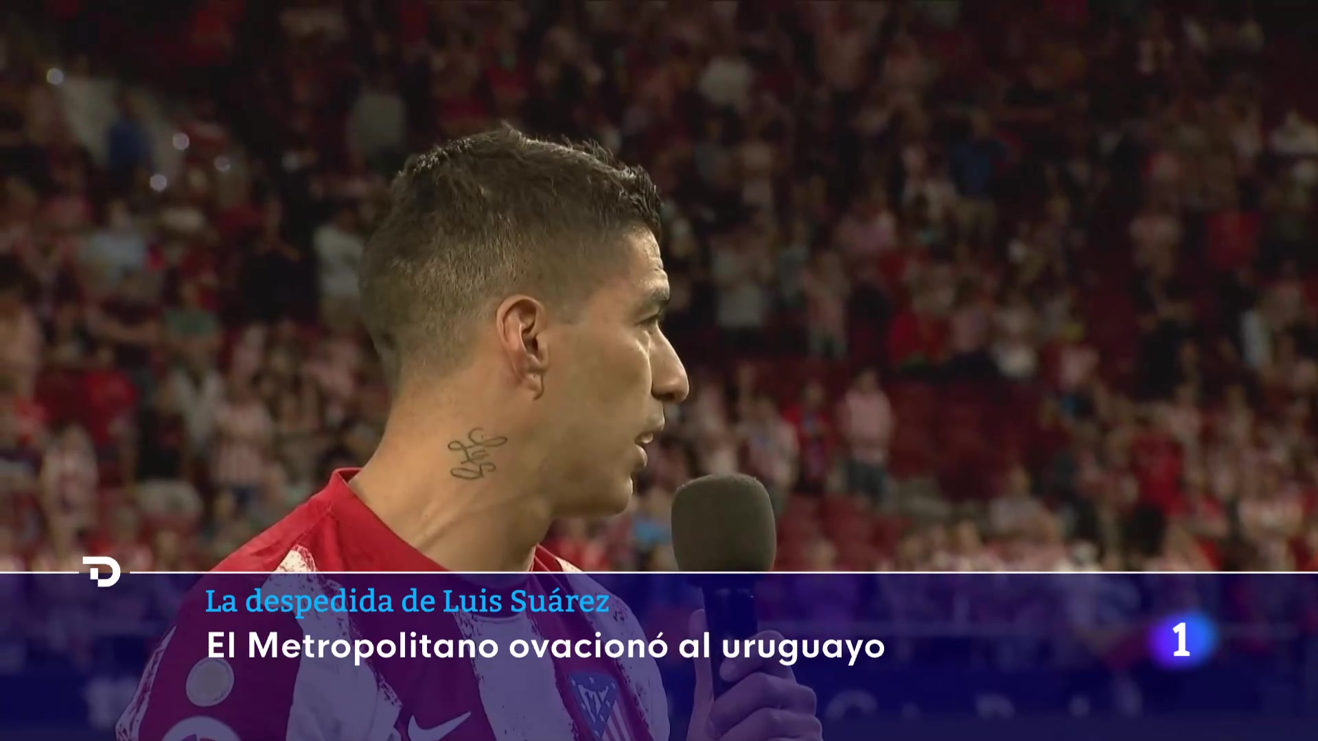 Ir al Video Luis Suárez , ovacionado en el Metropolitano en su despedida del Atlético