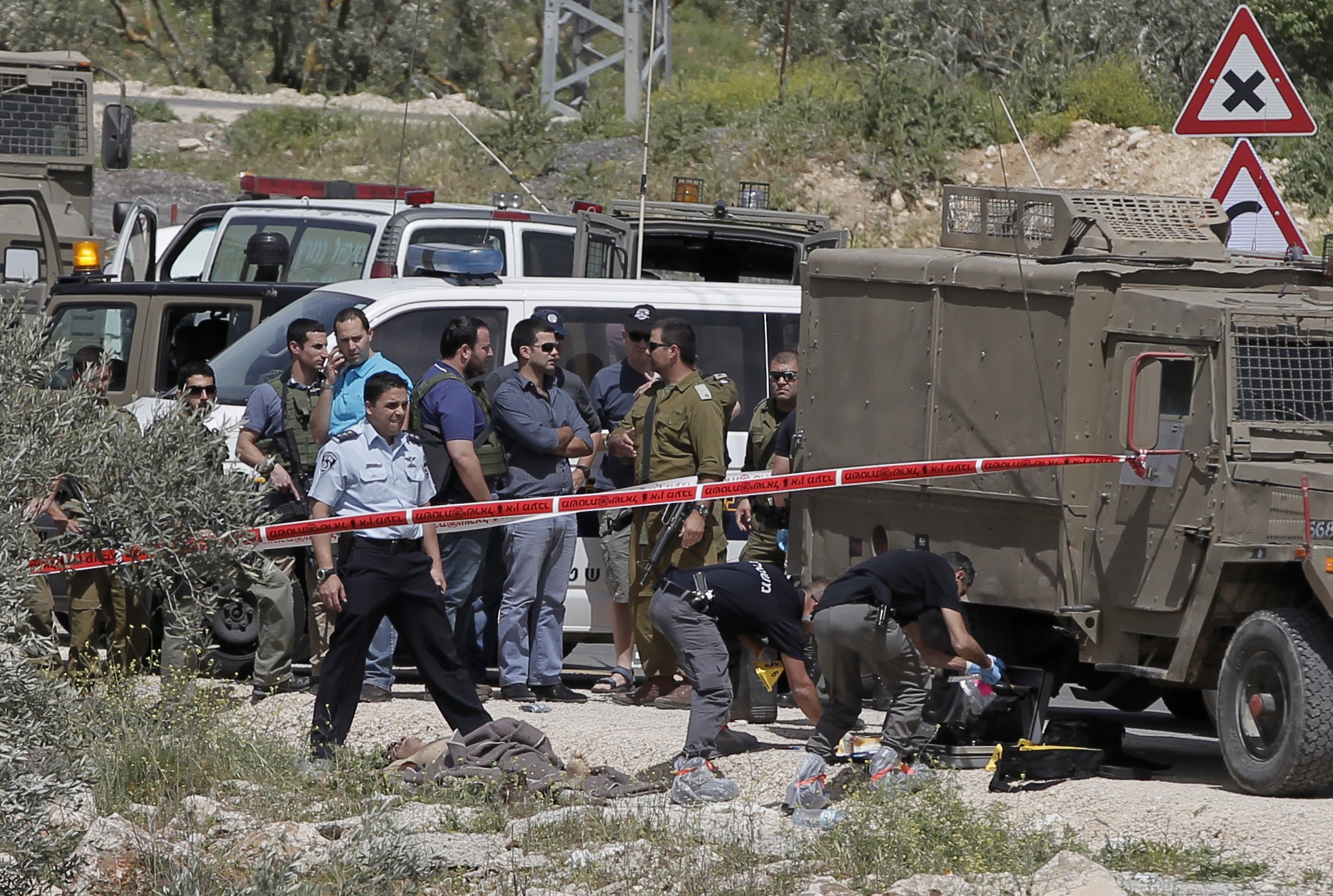 Muere un palestino en Cisjordania tiroteado tras apuñalar a dos