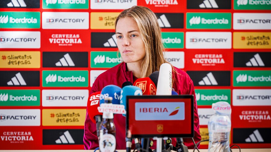 Suiza España Irene Paredes e Irene Guerrero rueda de prensa