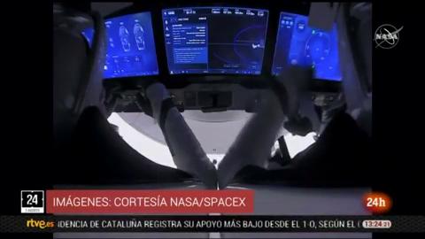 Ir al Video La nave de SpaceX viaja rumbo a la Tierra tras dos meses anclada a la Estación Espacial Internacional