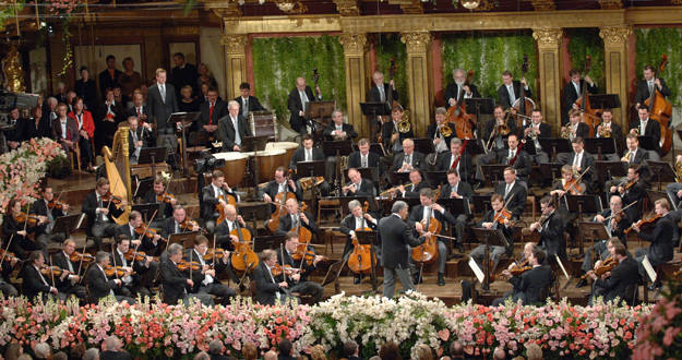 http://img.rtve.es/imagenes/orquesta-filarmonica-viena/1419003893970.jpg