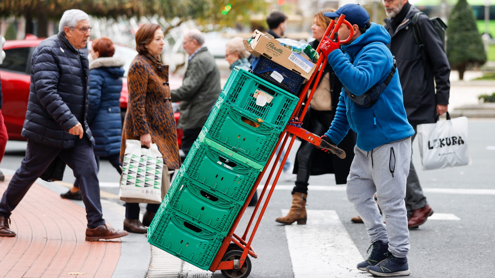 El Paro Baja En Noviembre En Personas Con El Inicio De La